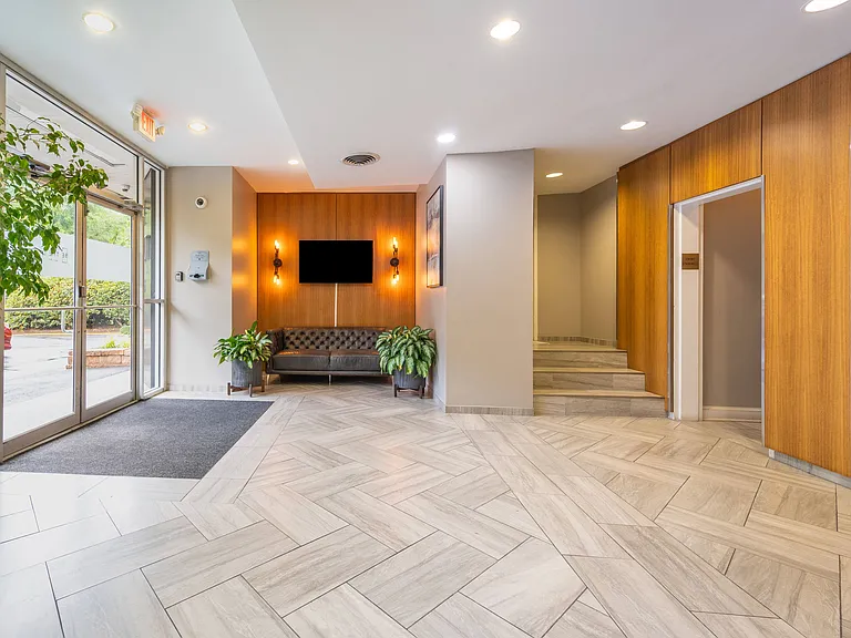 The Diplomat Renovated Lobby