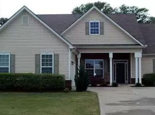 200 Christopher Dr, Byron, GA 31008