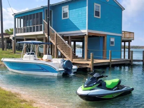 2284 Fm 2031, Matagorda, TX 77457