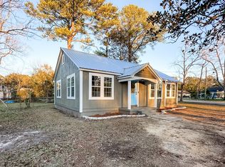 400 E Hart Ave, Geneva, AL 36340