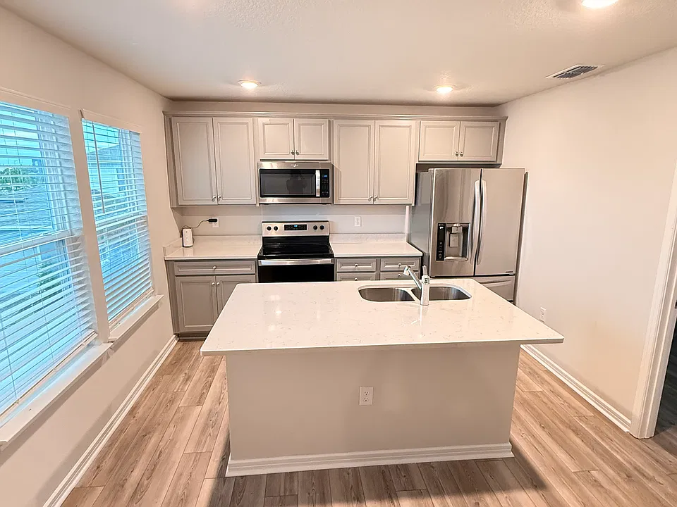 14114 Corfu Ln