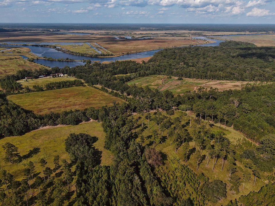 82nd image of 1451 River Rd