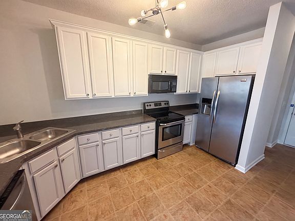 2nd image of 7553 Rutgers Cir
