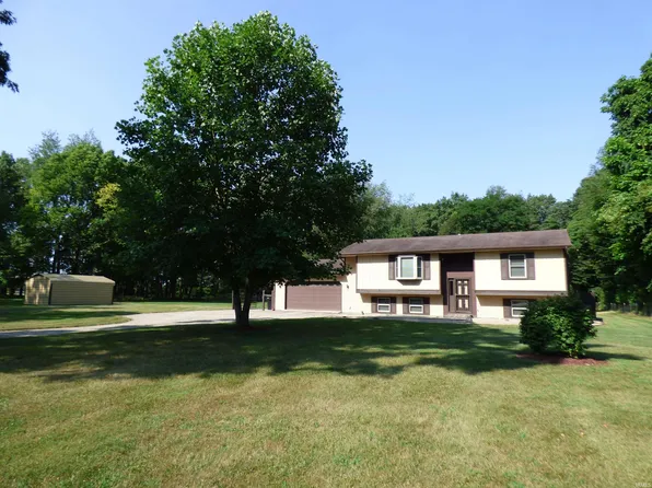 56115 Apple Rd, Osceola, IN 46561