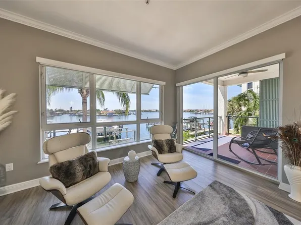 1038 Bellasol Way Unit 202, Apollo Beach, FL 33572