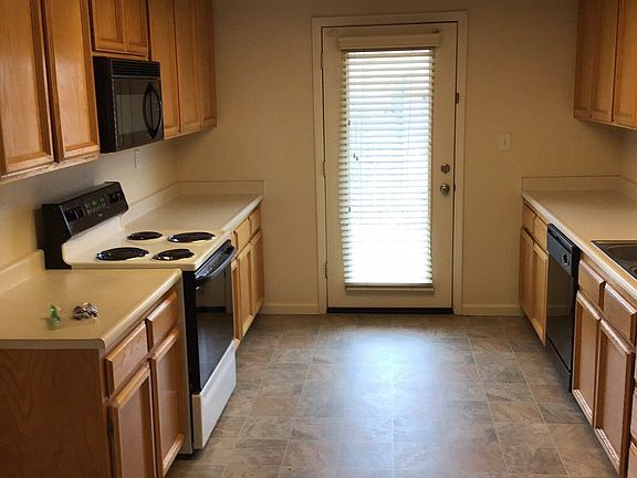 5th image of 1014 Arbor Dr #1