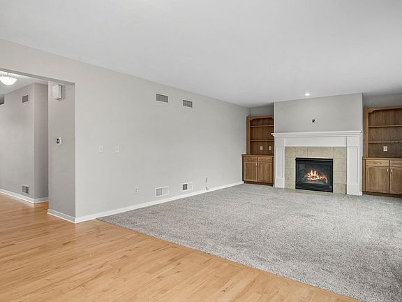 4th image of 5734 Rosslare Ln