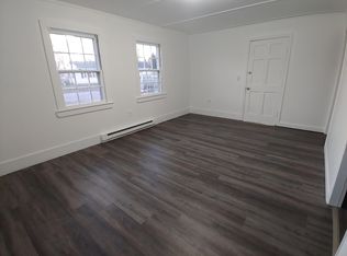 33 Midway Oval, Groton, CT 06340