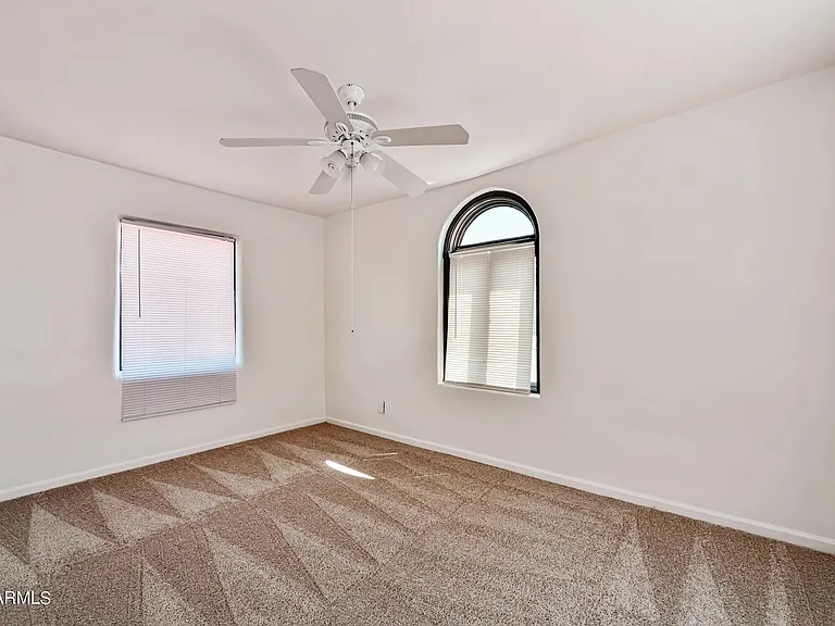 3949 E Earll Dr #14 — Photo 24