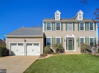52 Country Squire Ln, Marlton, NJ 08053