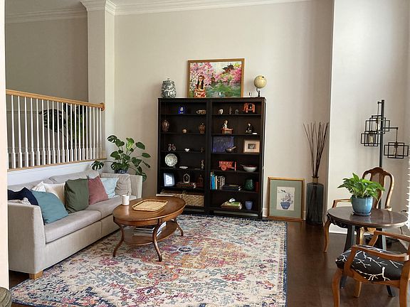 5th image of 728 Vestal St #1