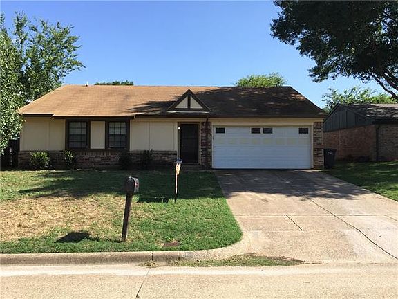 2nd image of 1833 Steinburg Ln