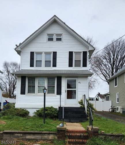 2nd image of 10 Jean Ct
