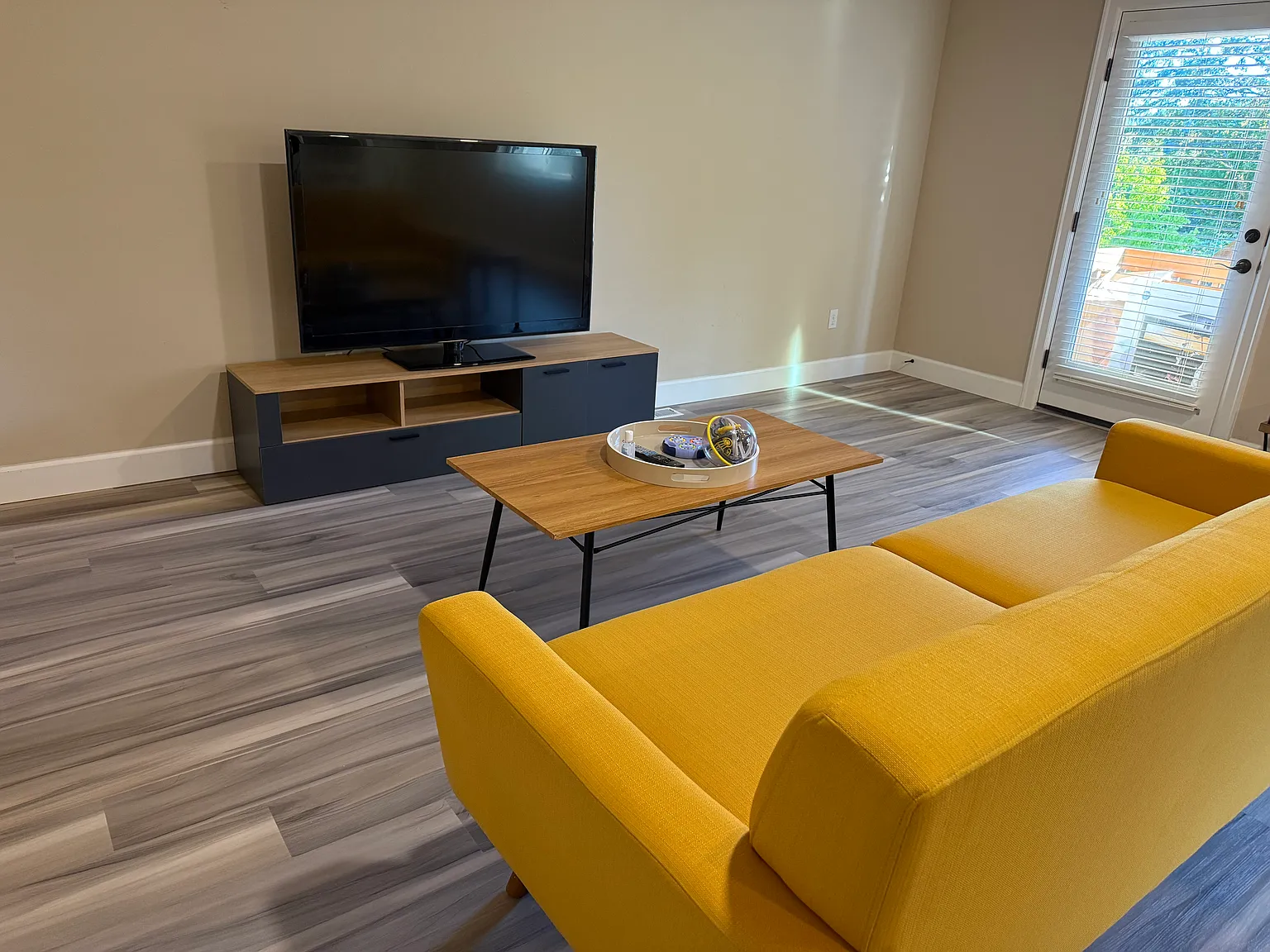 2 bed, 1100 sqft, $2,800 — Photo 3