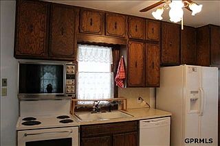 4th image of 6042 S 34th St