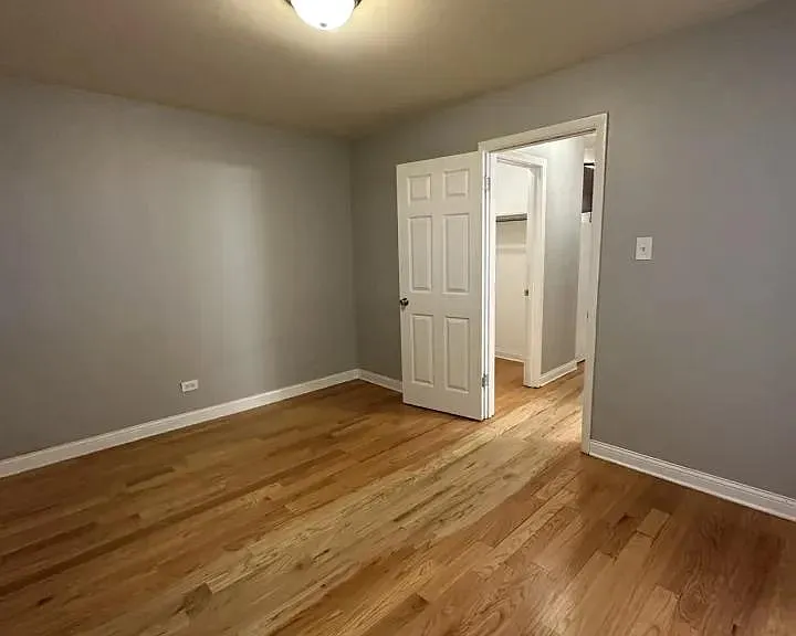 8500 N Waukegan Rd #7 — Photo 6