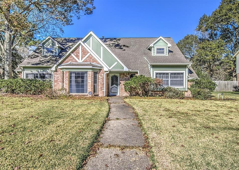 1st image of 19603 Hurst Wood Dr