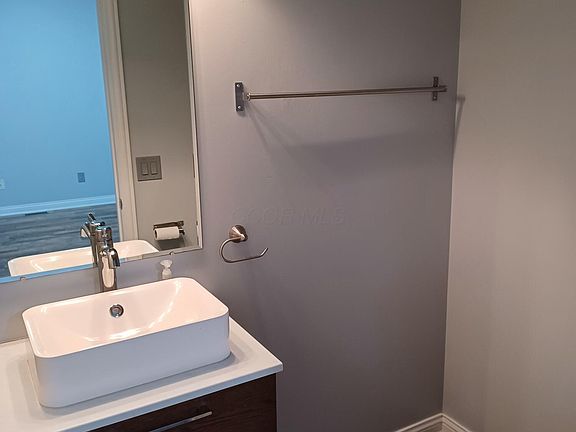 4th image of 2851 Acarie Dr
