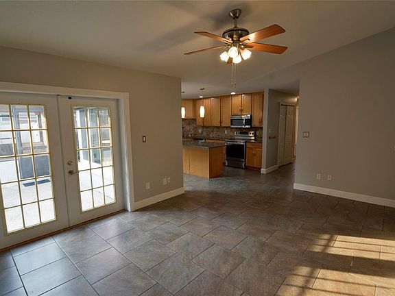 4th image of 9208 Amity Ct