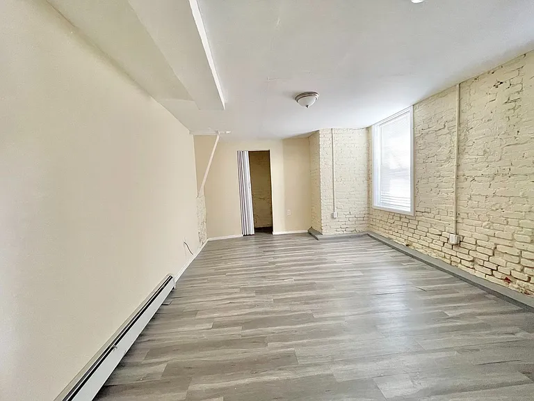 125 Hillside Ave — Photo 14