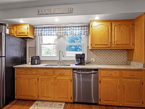 5th image of 23 Coker Rd