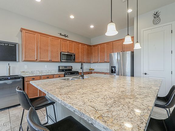 5th image of 139 E DESERT BROOM Drive