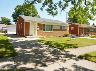 22431 Amherst St, Saint Clair Shores, MI