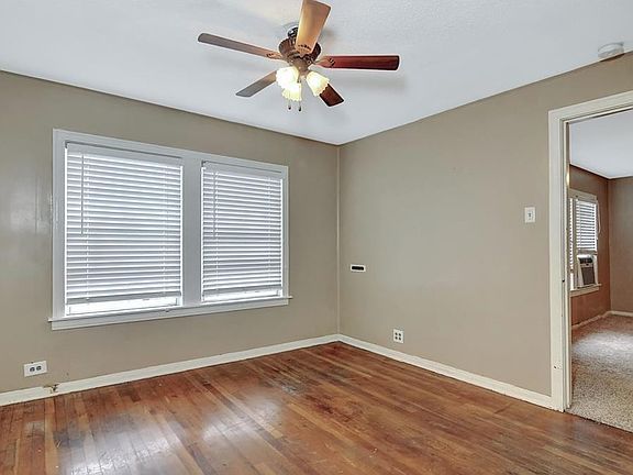 4th image of 719 W Heron St
