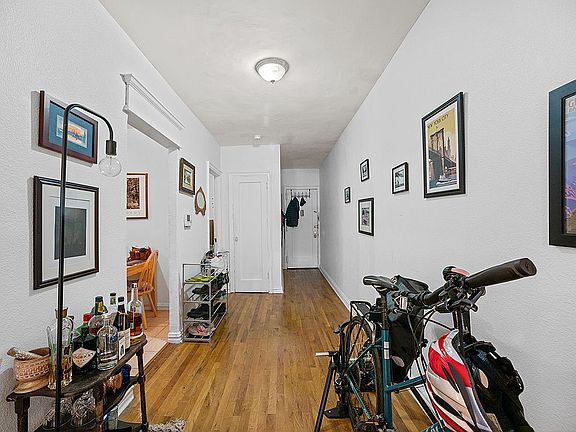 3rd image of 1 W 126th St #1C