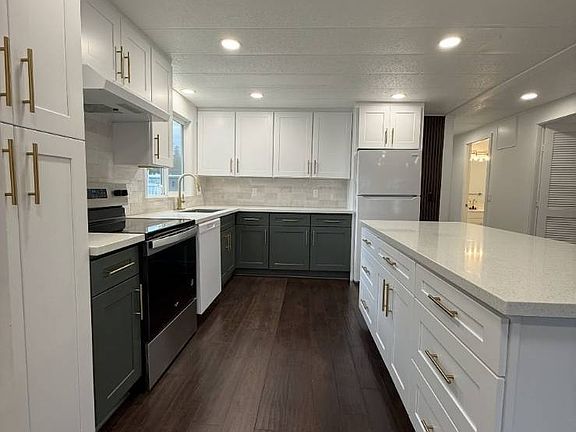 5th image of 11594 SW Royal Villa Dr Space 40