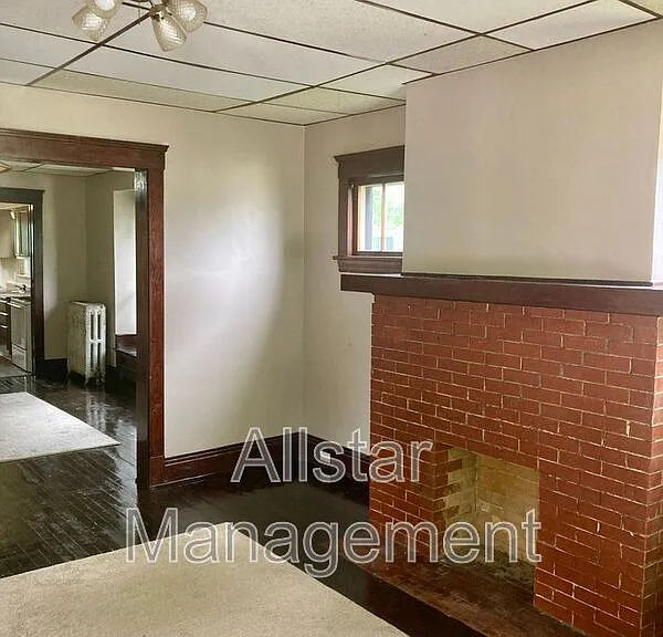3786 W 37th St #1 — Photo 4