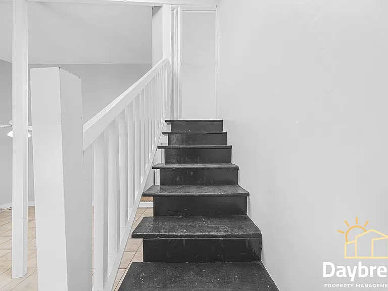 112 E Anderson St — Photo 12