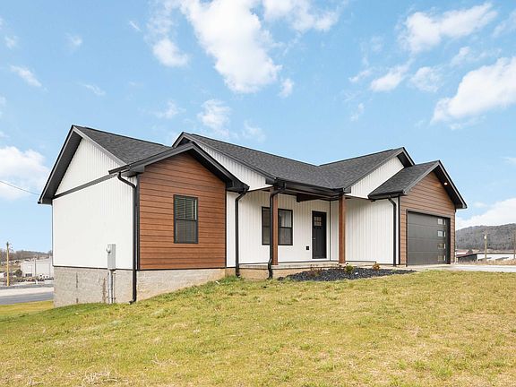 2nd image of 1147 Dahl Rd