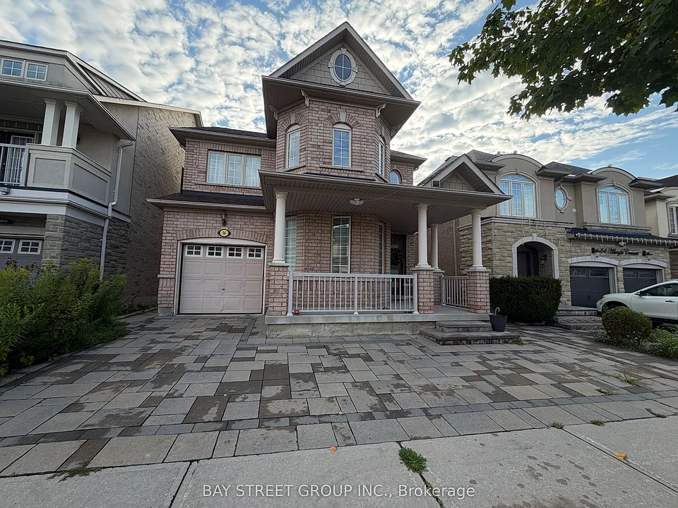 56 Albright Cres