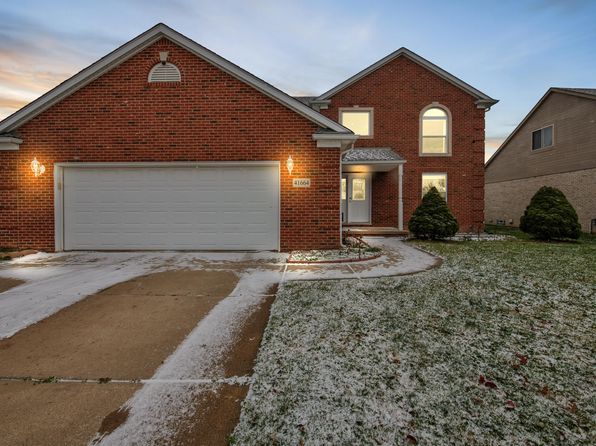 41664 Stonehenge Manor Dr, Clinton Township, MI 48038