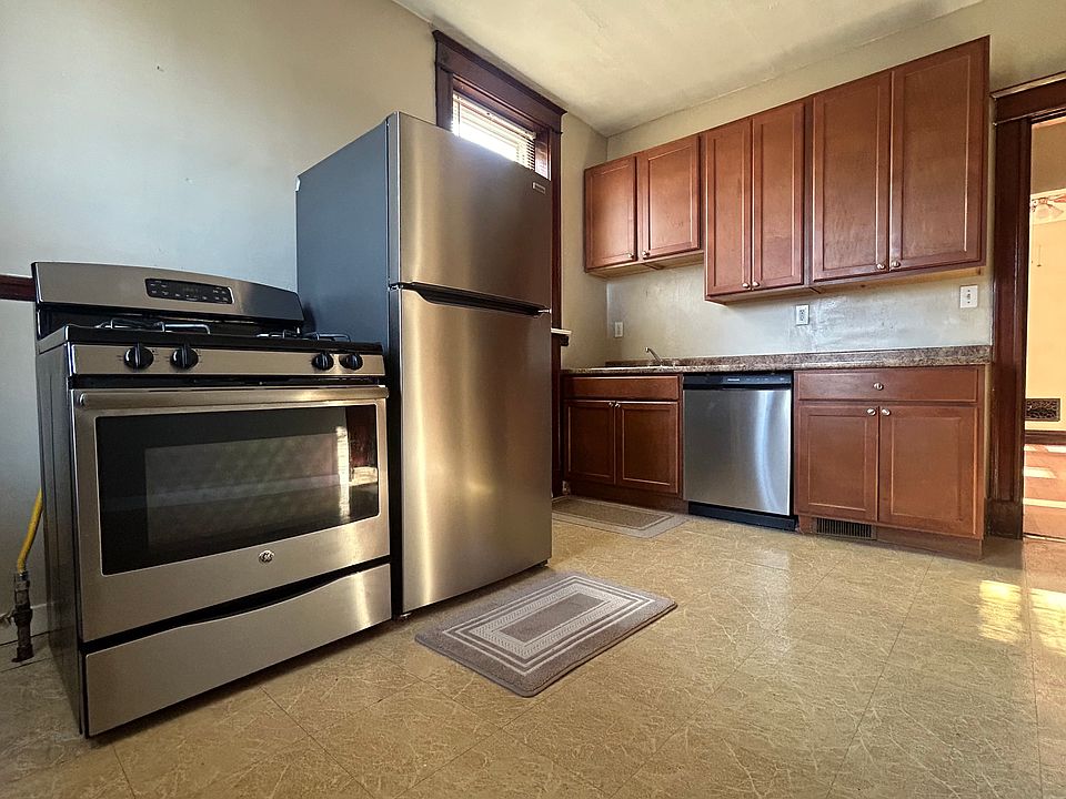 1st image of 3112 Bent Ave #1