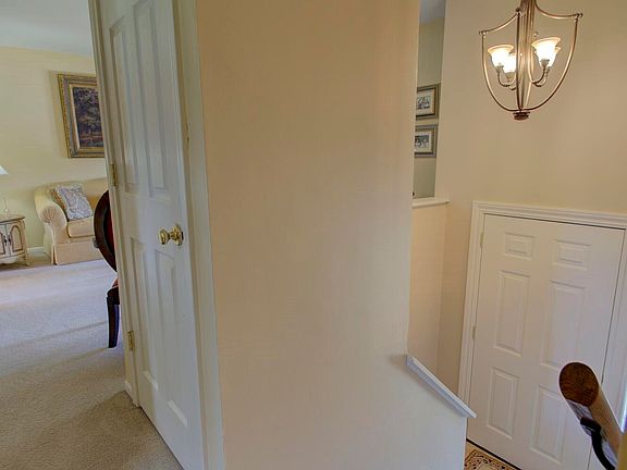 2nd image of 6062 Cedar Hill Ln