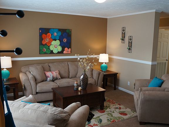 2nd image of 28679 Dupont Blvd