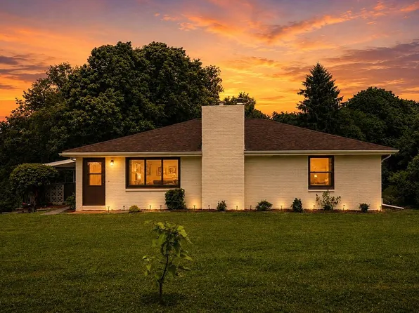 1207 State Route 18, Aliquippa, PA 15001