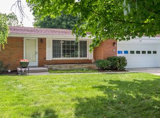 2677 N Emerald Dr, Dayton, OH 45431