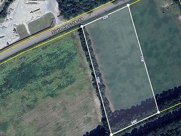 5th image of 417 Ridge Rd