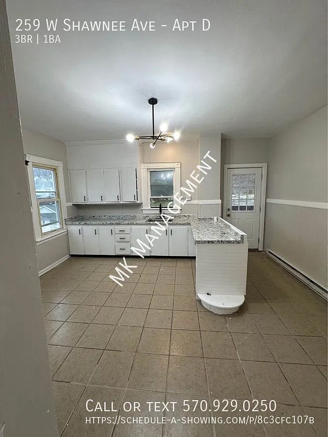 3 bed / 1 bath — Photo 2