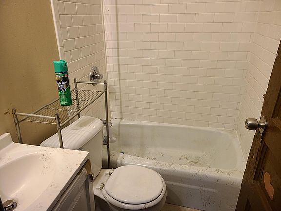 4th image of 3410 N 1st St