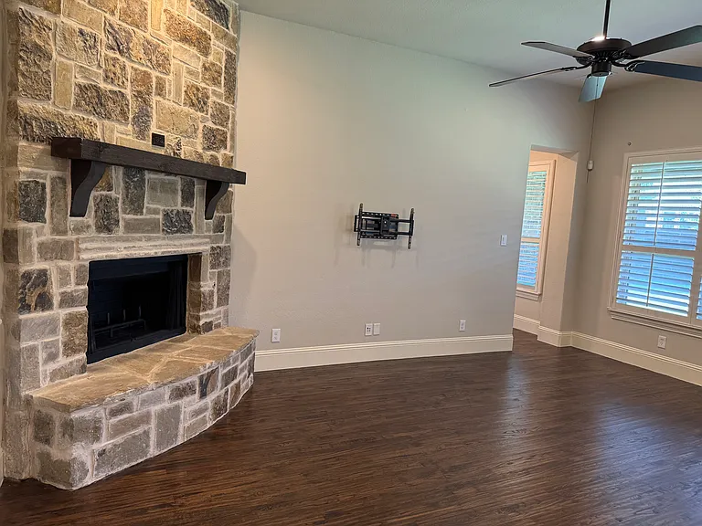 1405 Pitaya Dr — Photo 10