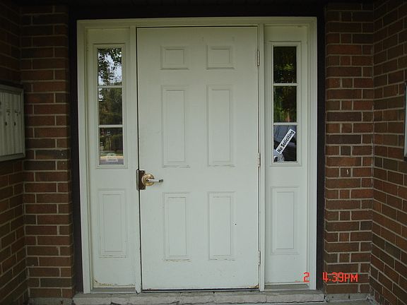2nd image of 708 N Briar Hill Ln APT 2