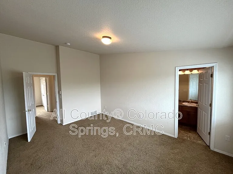 4719 Iron Horse Villas Point — Photo 13