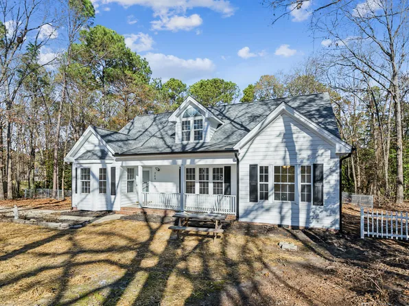 309 Monterey Ct, Benson, NC 27504