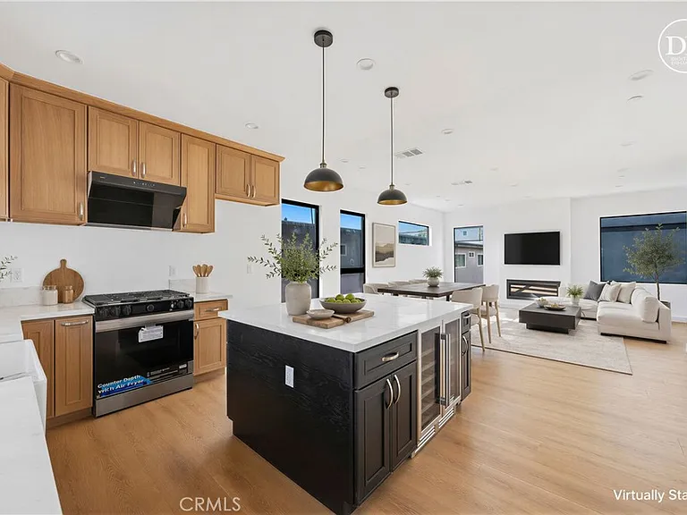 10156 Regent — Photo 4