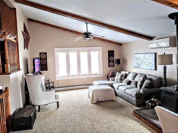 2nd image of 4 Betty Lou Ln