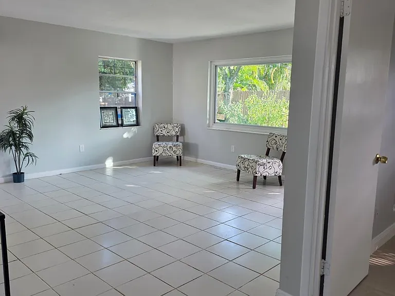 3386 Rudolph Rd — Photo 9